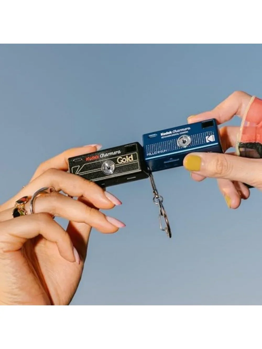 Mini Digital Camera Keychain - 1.6MP Video Recording, Bag Charm for Teens
